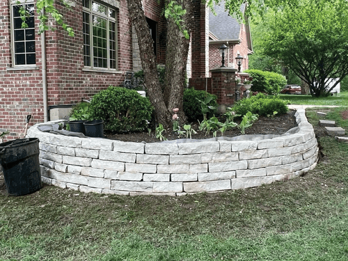 Custom Retaining & Seating Walls by Cesar's Landscaping | Durable ...